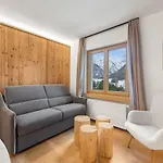 Modern 2 Bedrooms 5 Minutes From The Slopes On Foot Pontresina