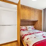 Modern 2 Bedrooms 5 Minutes From The Slopes On Foot Lägenhet