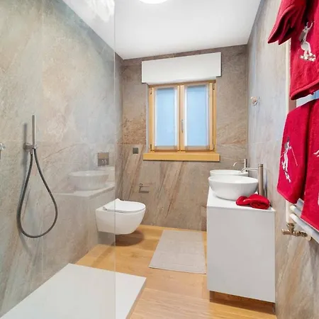 Modern 2 Bedrooms 5 Minutes From The Slopes On Foot Lägenhet